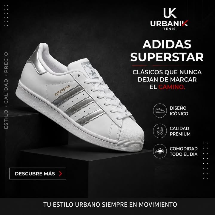 Tenis blancos con detalles plateados en una publicación de Urbanik