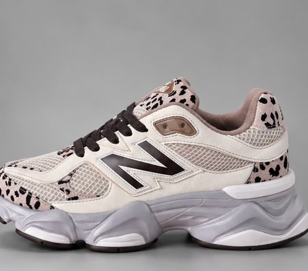 Tenis New Balance 9060 Animal Print Beige